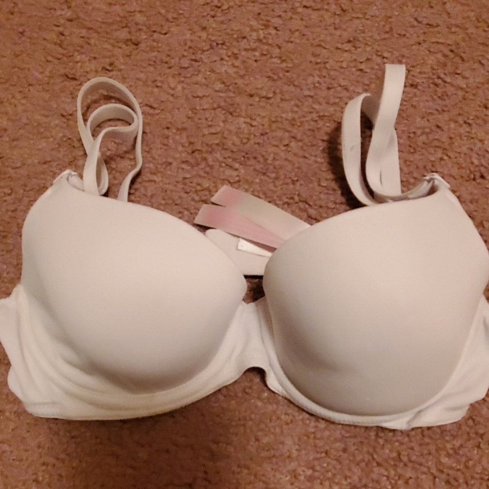 White tshirt bra